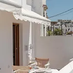 Naxian White House In Glinado Apartament *