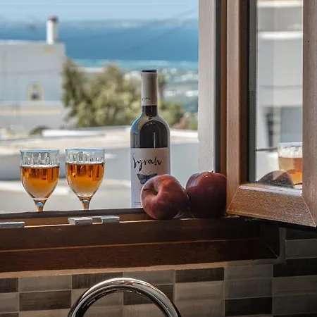 Naxian White House In Glinado Apartment